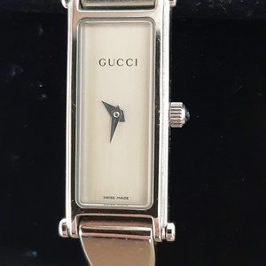 Gucci Ladies Watch Swiss Made with original packaging